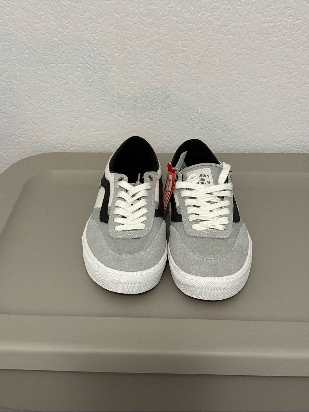 Vans Gilbert Crockett